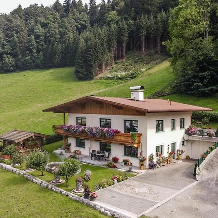Haus Am Waldrand Apartamento Hopfgarten im Brixental Exterior foto