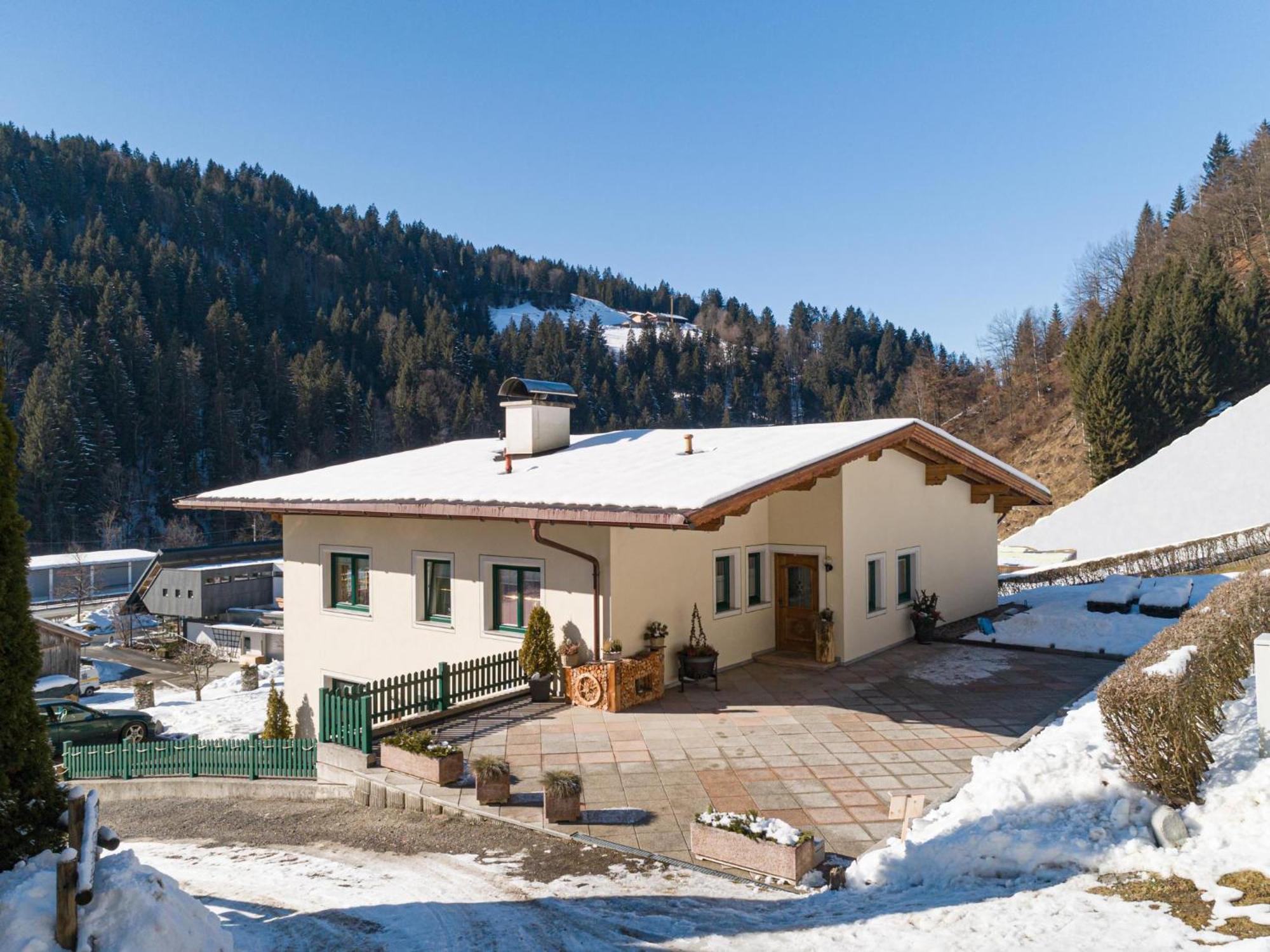 Haus Am Waldrand Apartamento Hopfgarten im Brixental Exterior foto